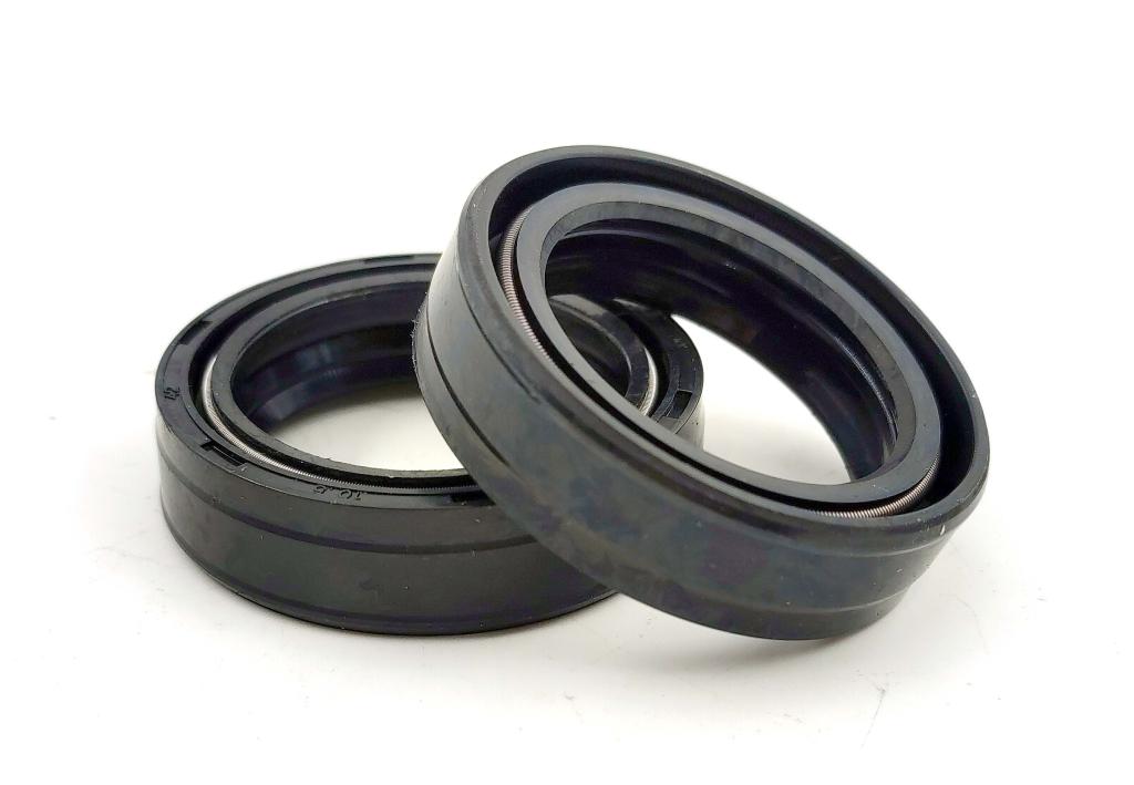 RETENTOR BENGALA YBR 125 00/08 / FACTOR 125/150 09/17 / FAZER 150 14/24 / YES/KATANA 06/12 (30X40X10.5) - 10517 EMBUS